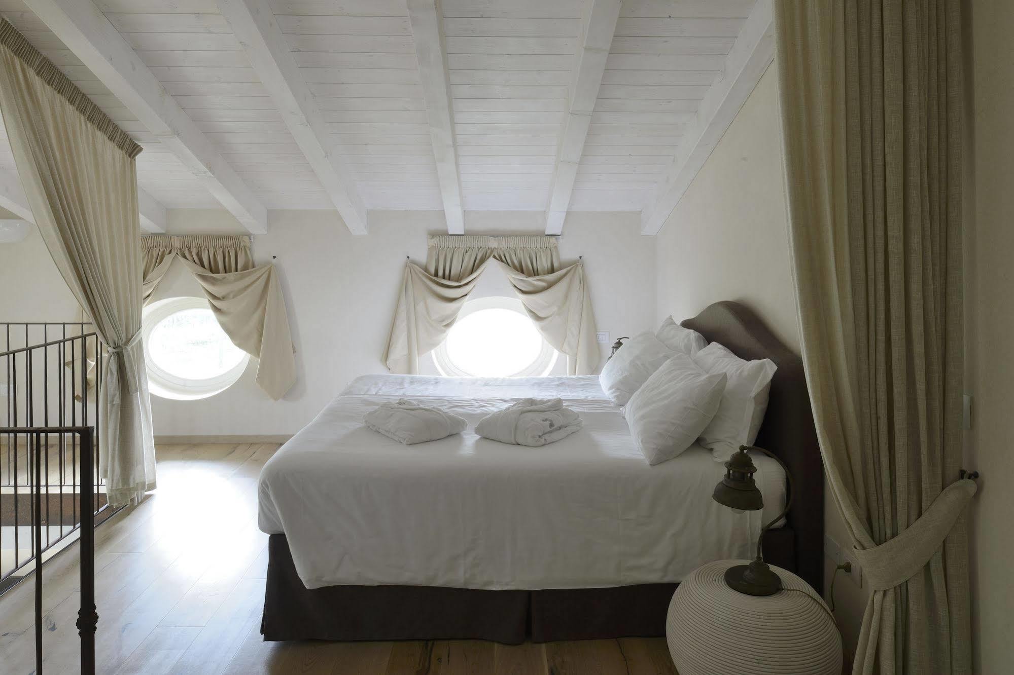 Relais Rossar Boutique Hotel Garda & Hills Costermano Luaran gambar